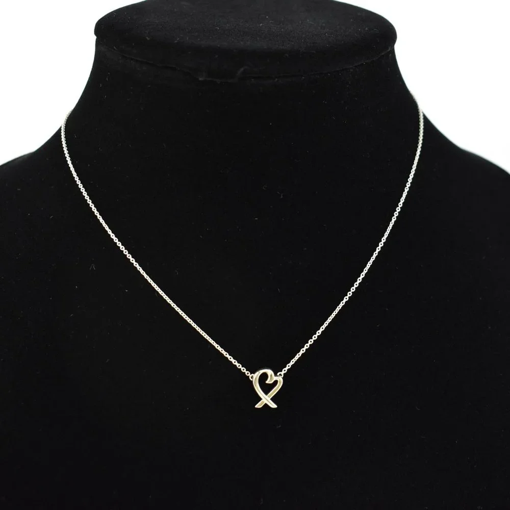 TIFFANY & CO "Paloma Picasso": Sterling Silver Mini "Loving Heart" Necklace (ch)